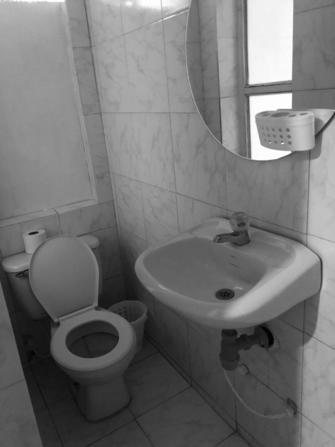 Tita'S Airport Hotel Kartagena Zewnętrze zdjęcie
